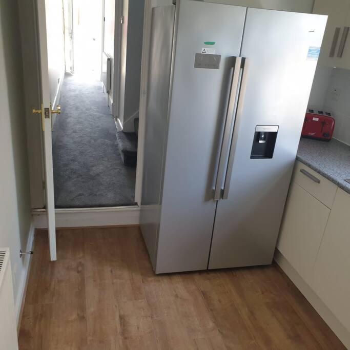 Villa Travellers' Choice In Harwich-Essex Extérieur photo