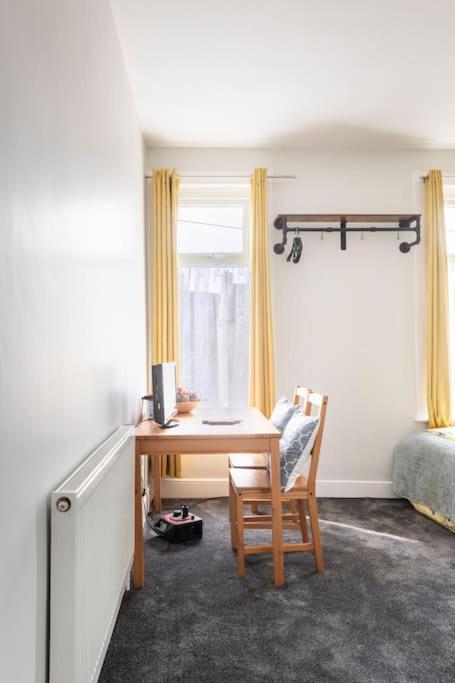 Villa Travellers' Choice In Harwich-Essex Extérieur photo