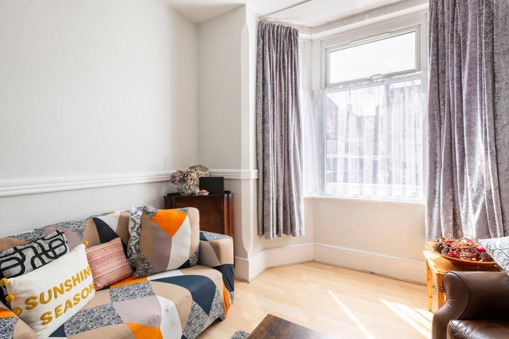 Villa Travellers' Choice In Harwich-Essex Extérieur photo