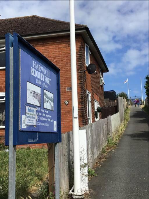 Villa Travellers' Choice In Harwich-Essex Extérieur photo